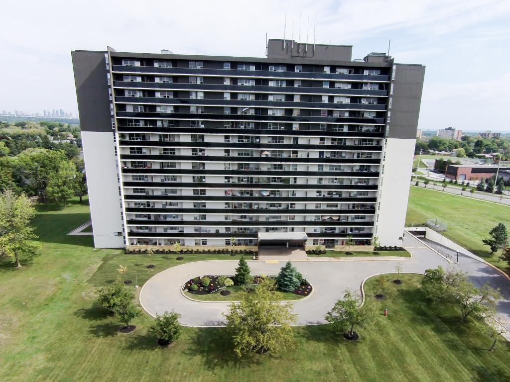 2185 Sheridan Park Drive Apartments | 2185 Sheridan Park Dr, Mississauga, ON L5K 1C7, Canada | Phone: (647) 362-3792