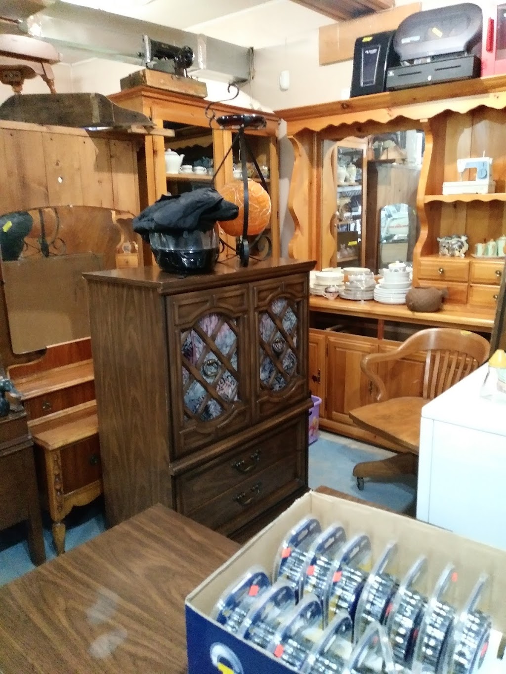 Le coin des découvertes ( brocante / friperie ) | 159 QC-321, Chénéville, QC J0V 1E0, Canada | Phone: (819) 983-8032