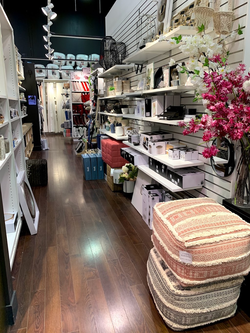 Linen Chest | 3075 Wonderland Rd S, London, ON N6L 1R4, Canada | Phone: (519) 680-2615