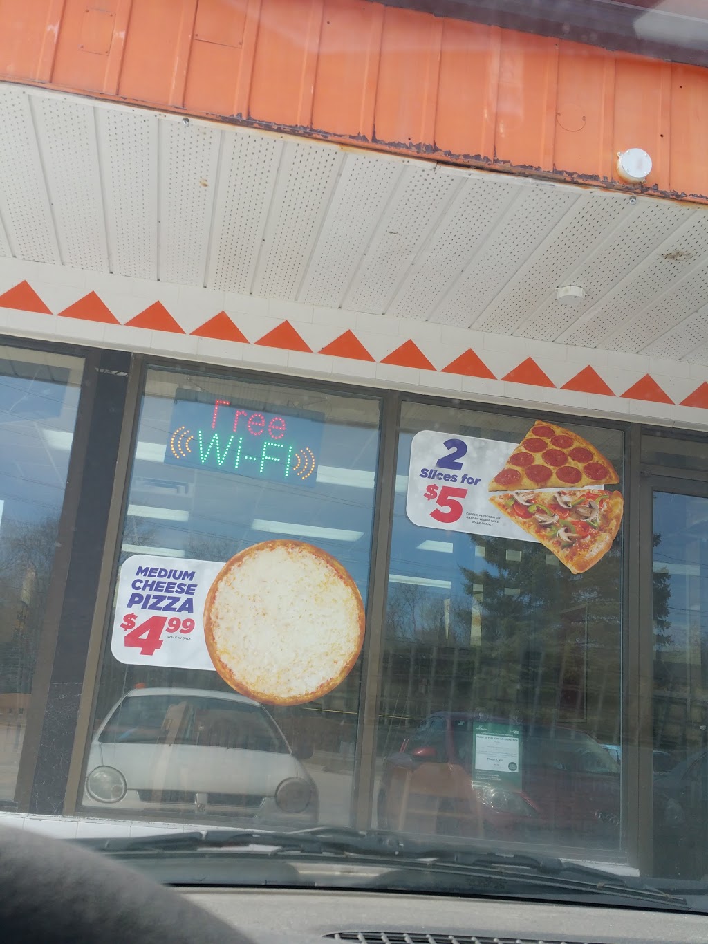 Pizza Pizza | 19466 Yonge St #1, Holland Landing, ON L9N 1L8, Canada | Phone: (905) 830-1111