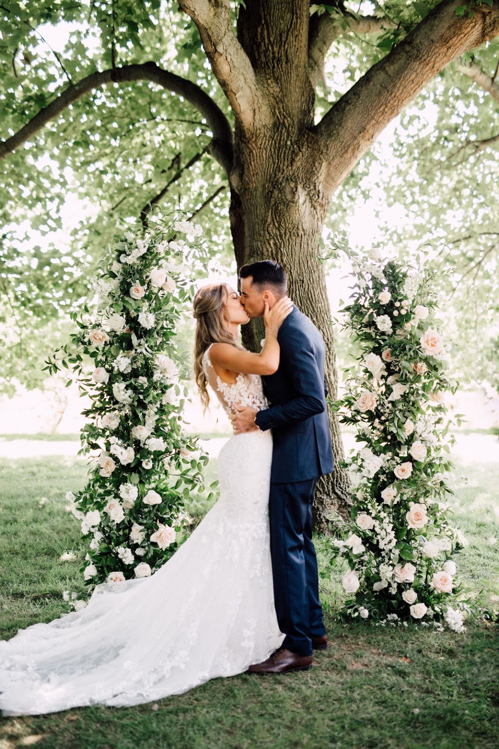 Simply Lace Photography | 706 Asleton Blvd, Milton, ON L9T 7H3, Canada | Phone: (647) 286-6004