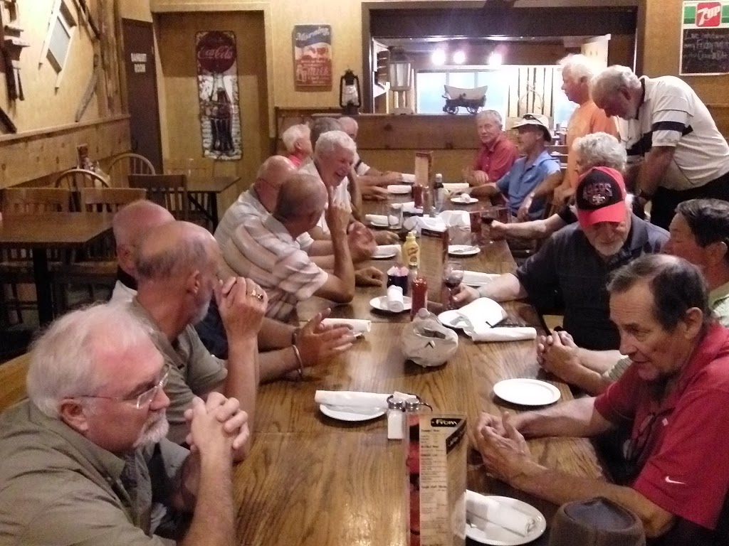 Crown & Kilt Pub | 409 Stewart St, Renfrew, ON K7V 1Y4, Canada | Phone: (613) 432-5801