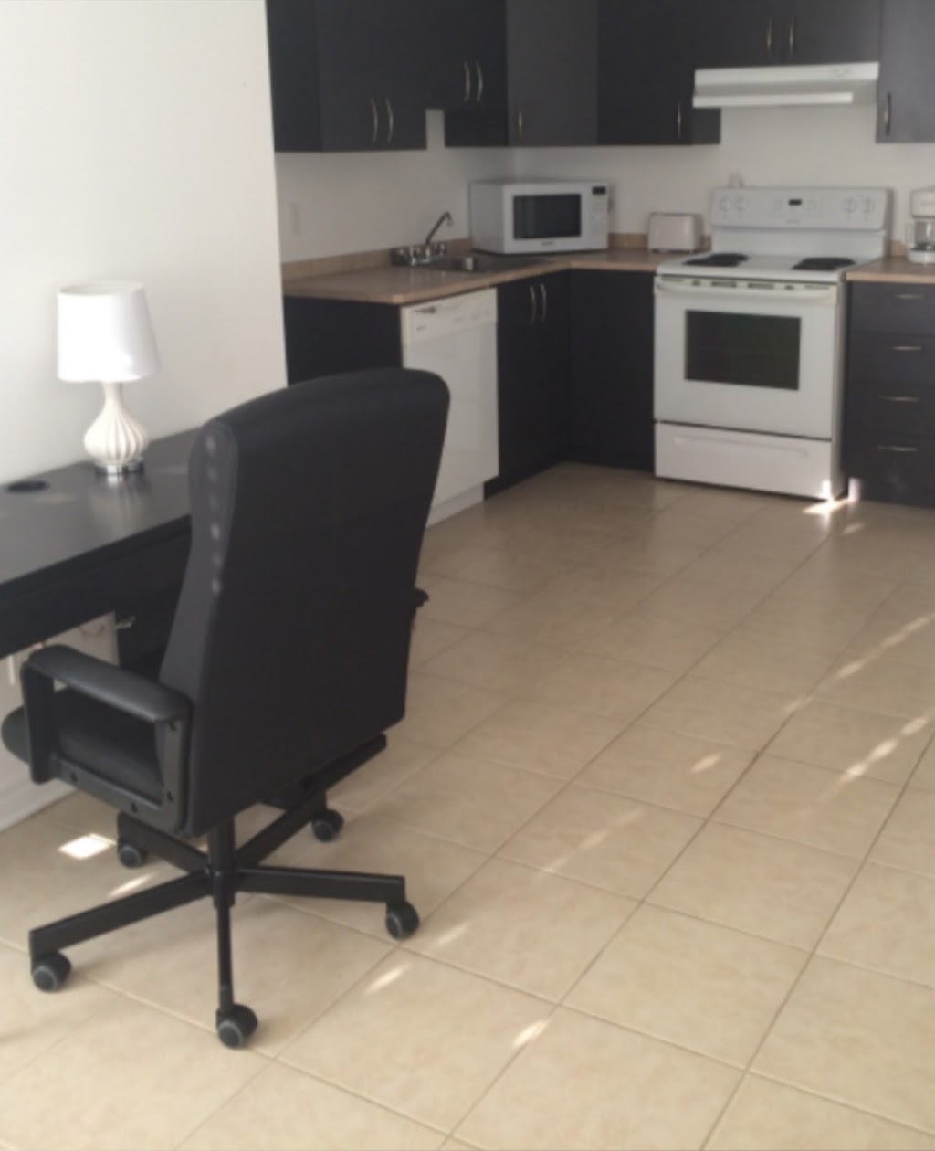 Motel Lacolle | 76 QC-202, Lacolle, QC J0J 1J0, Canada | Phone: (450) 246-2826
