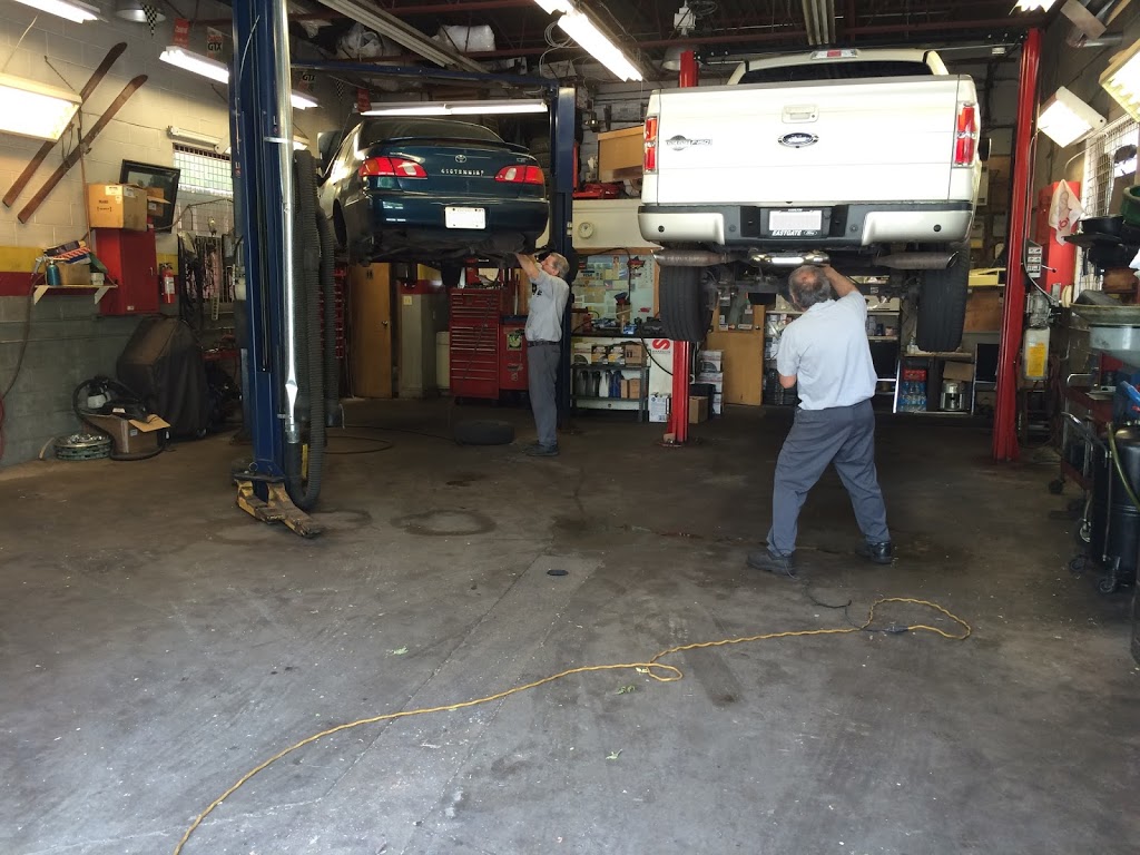 Mega City Garage | 370 Bering Ave, Etobicoke, ON M8Z 3A9, Canada | Phone: (416) 236-2001