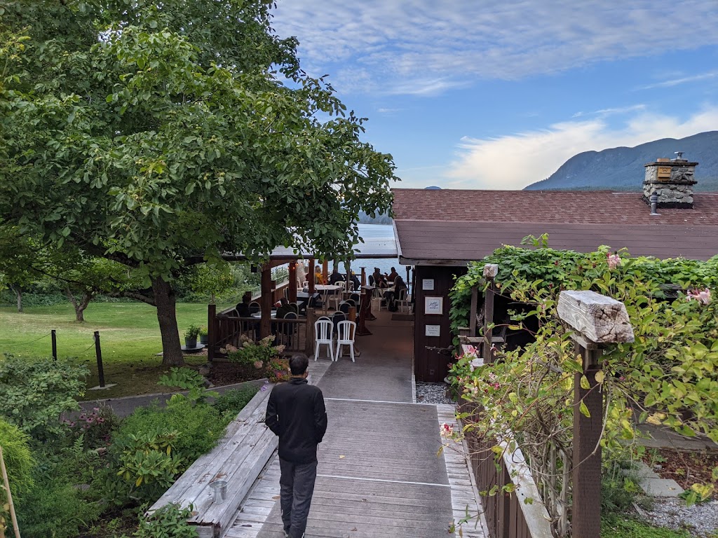 Laughing Oyster Restaurant | 10052 Malaspina Rd, Powell River, BC V8A 0G3, Canada | Phone: (604) 483-9775