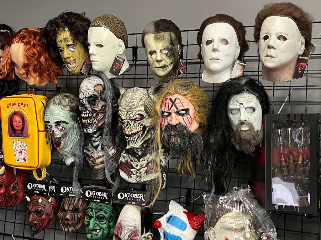 Halloween Depot Kirkland | 3272 Rue Jean-Yves, Kirkland, QC H9J 2R6, Canada | Phone: (450) 218-0774