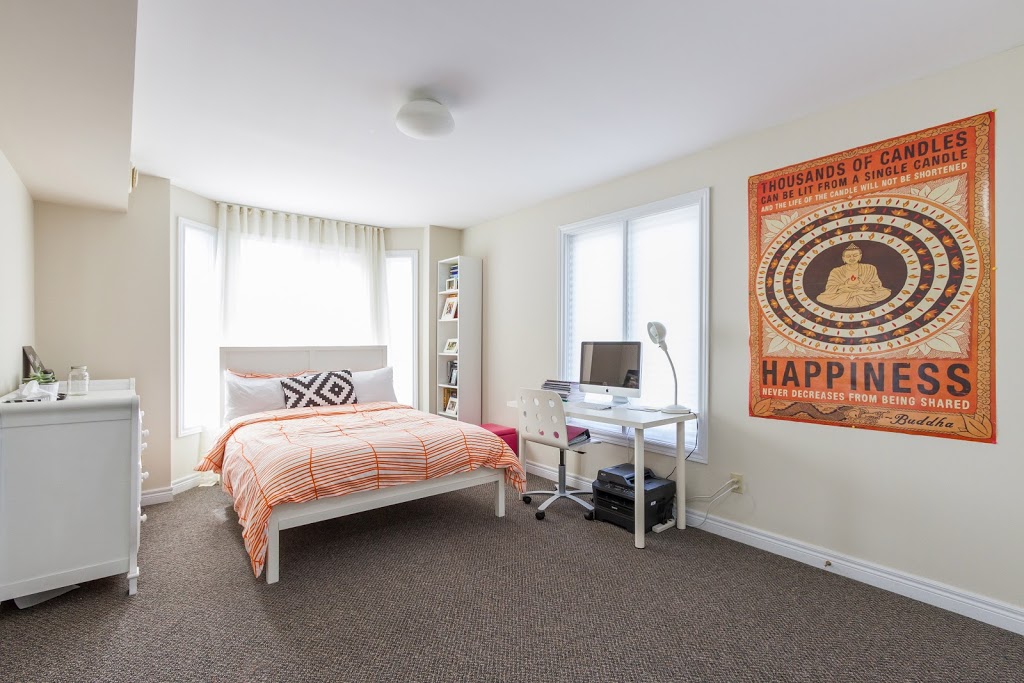 Edinburgh Village | 220 Chancellors Way, Guelph, ON N1G 5K5, Canada | Phone: (226) 962-3129