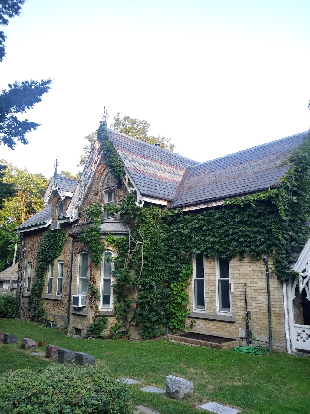 Toronto Necropolis | 200 Winchester St, Toronto, ON M4X 1B7, Canada | Phone: (416) 923-7911