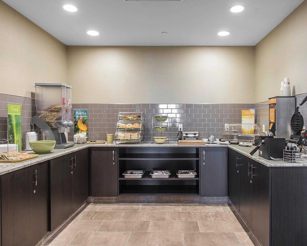 Quality Inn & Suites | 1530 Robinson Court, Kingston, ON K7P 0K4, Canada | Phone: (613) 389-9998