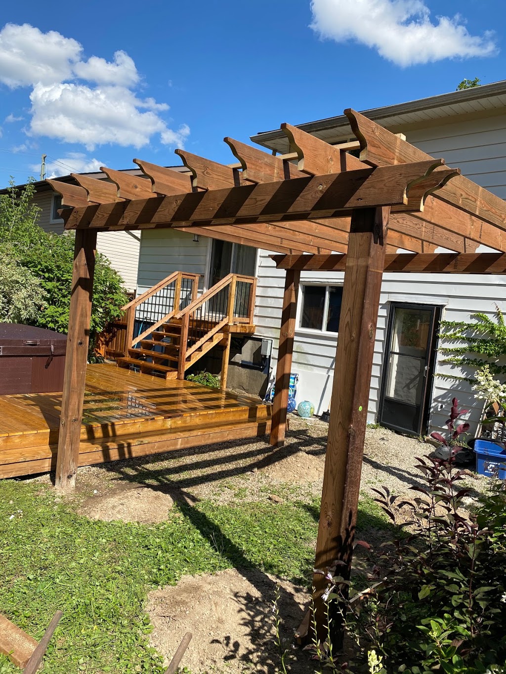 Star Fencing Inc | 235 Bathurst Dr Unit B, Waterloo, ON N2V 2E4, Canada | Phone: (519) 745-1900