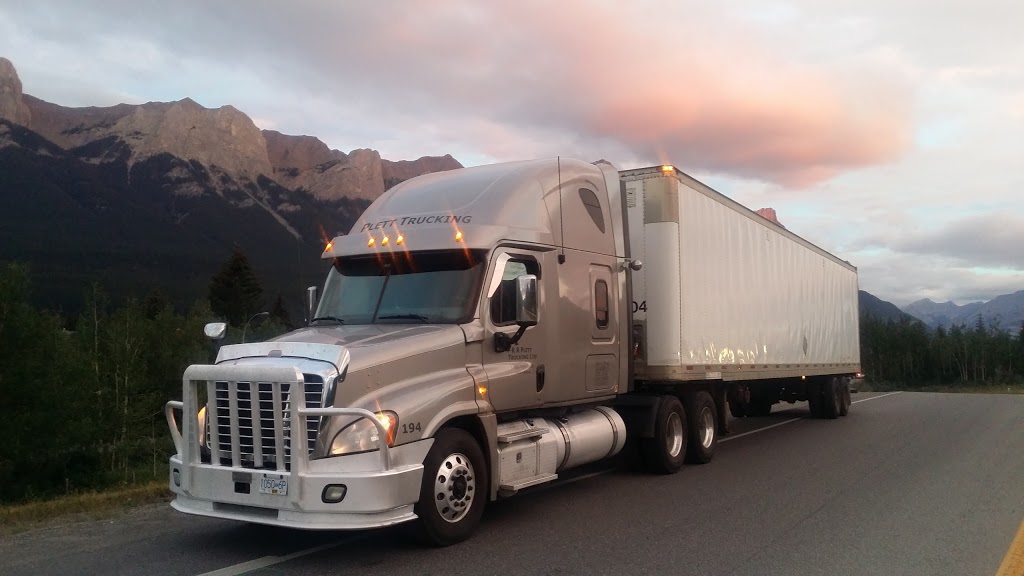 R R Plett Trucking Ltd | 19675 98 Ave, Langley City, BC V1M 2X5, Canada | Phone: (604) 513-9920