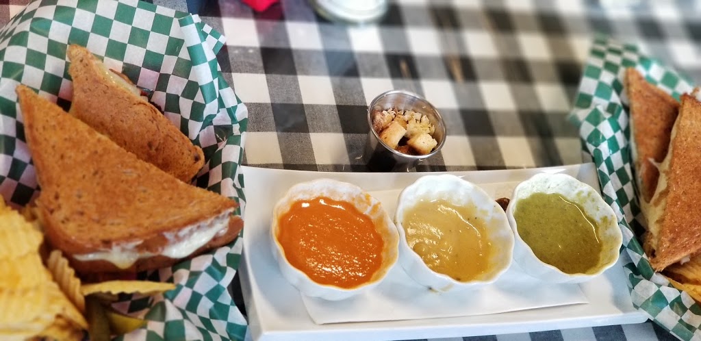 The Grilled Cheese Hideaway | 33 King St E, Bobcaygeon, ON K0M 1A0, Canada | Phone: (705) 821-2137