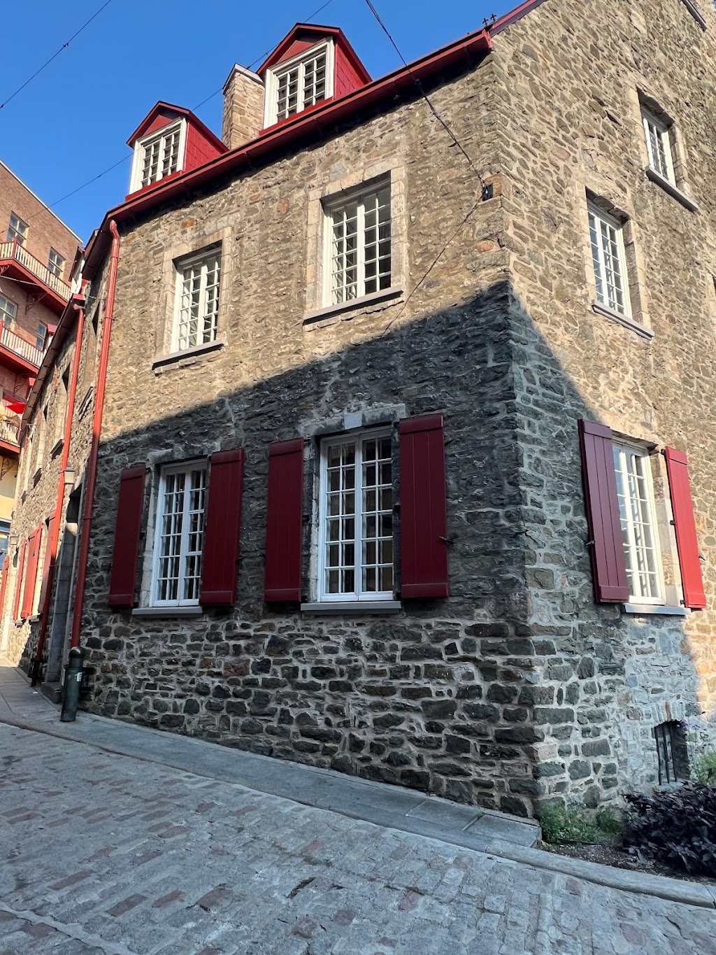 Maison Jean-Baptiste-Chevalier | 50 Rue du Marché-Champlain, Québec, QC G1K 4H3, Canada | Phone: (418) 835-5249