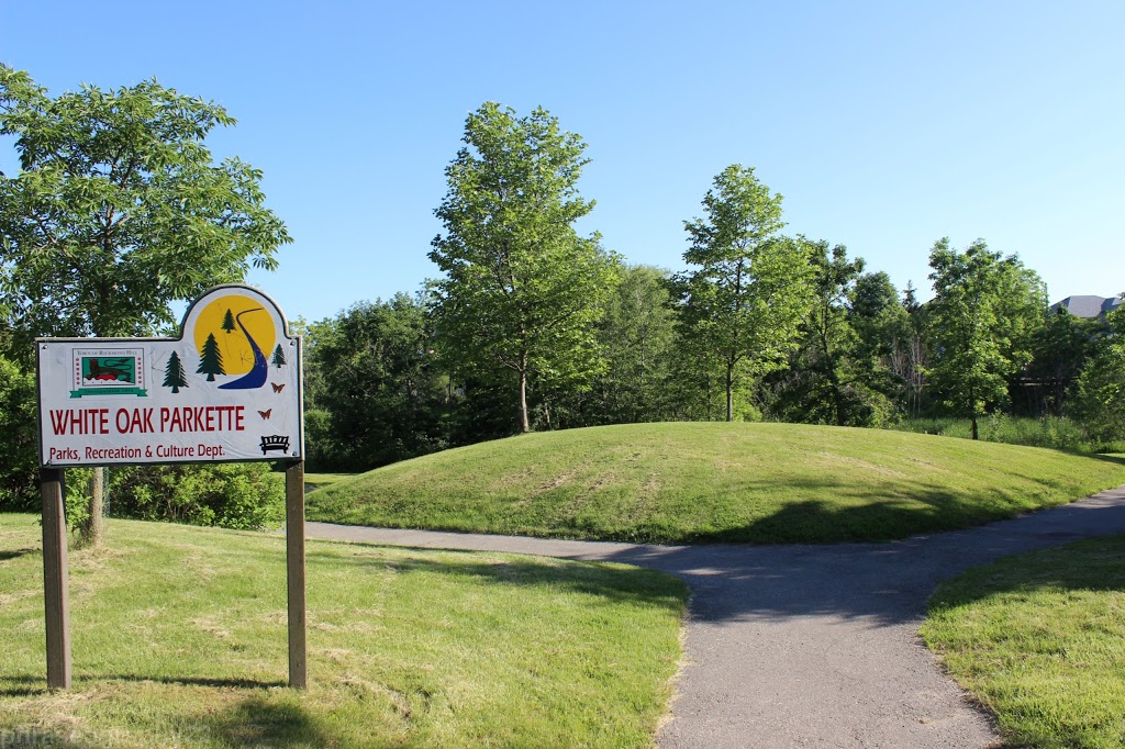 White Oak Parkette | Springbrook Dr., W. of Bayview Av & N. of Bantry Ave., Richmond Hill, ON L4B 3R3, Canada | Phone: (905) 771-8800