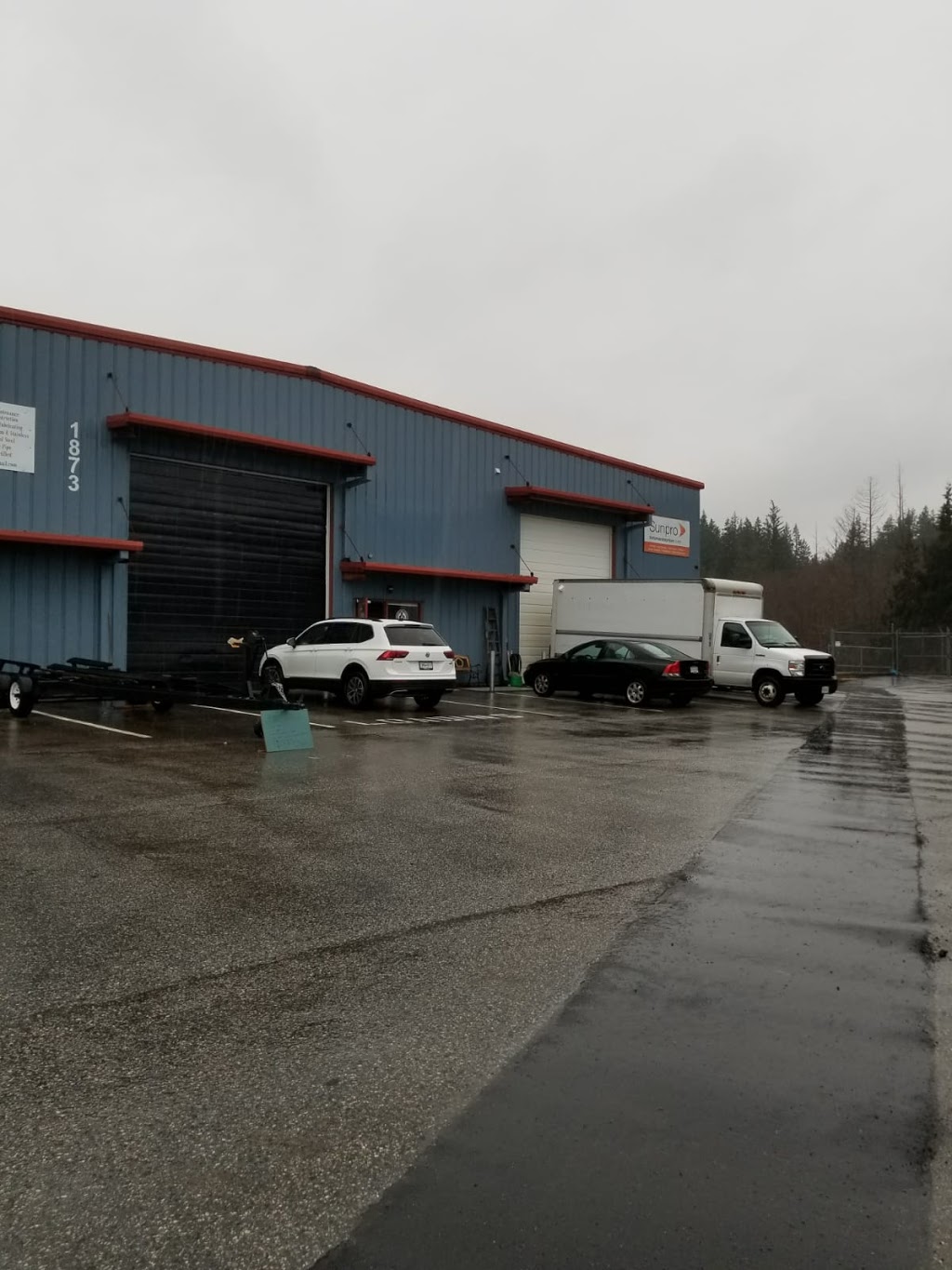 Sunshine Coast Lift Strength and Conditioning Centre | 102 - 1873 Cosyan Pl, Sechelt, BC V0N 3A1, Canada | Phone: (604) 989-2269