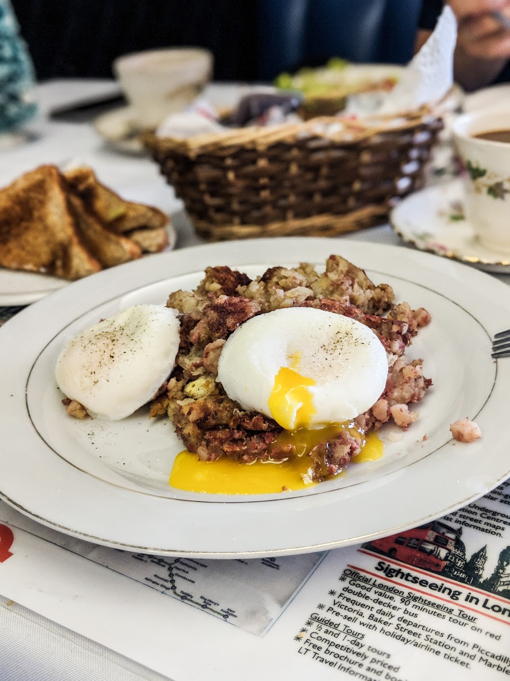 The Diner | 4556 W 10th Ave, Vancouver, BC V6R 2J1, Canada | Phone: (604) 224-1912