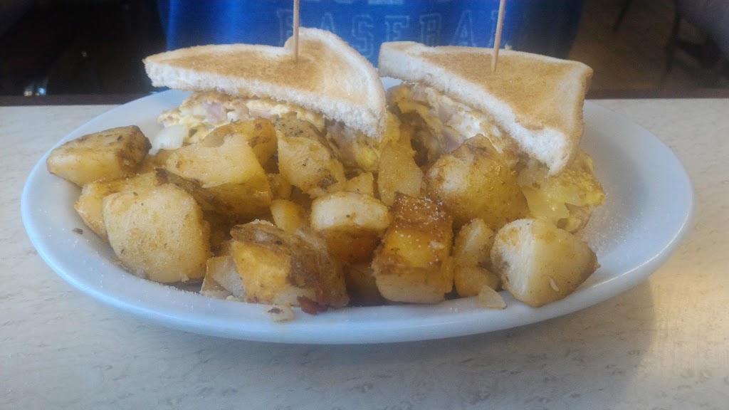 Renees Diner | 5189 Baseline Rd, Sutton, ON L0E 1R0, Canada | Phone: (905) 722-9126