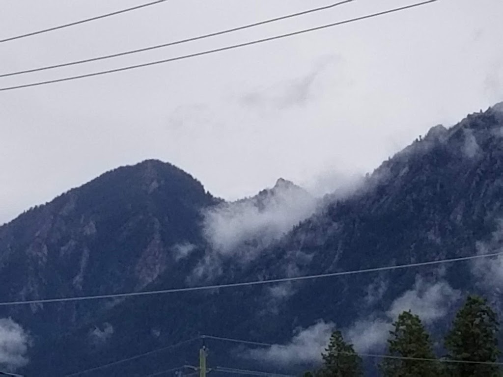 Sunset Motel | 4883 McKay St, Radium Hot Springs, BC V0A 1M0, Canada | Phone: (250) 347-0021