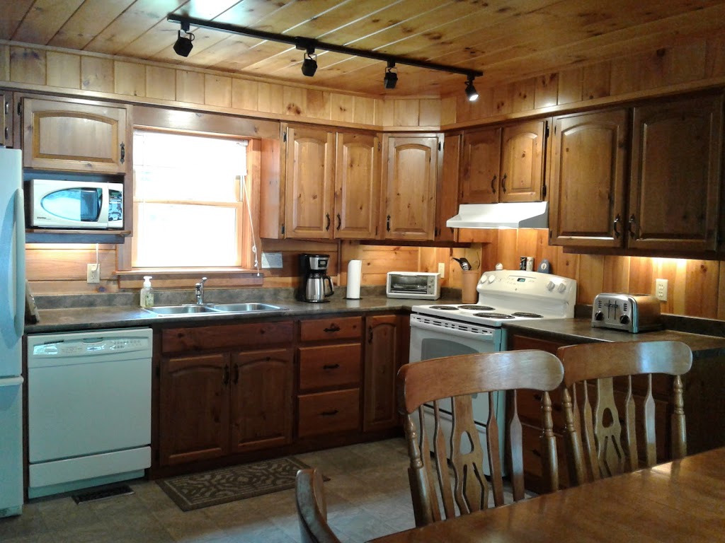 Island View Retreat | 1544-C Veley Rd, Arden, ON K0H 1B0, Canada | Phone: (613) 703-8678