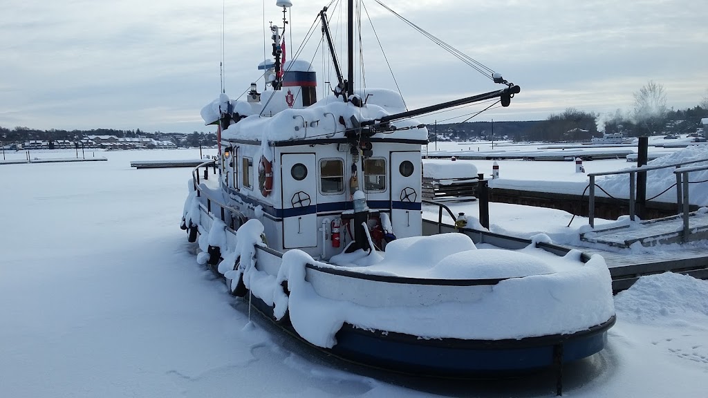 Harbour West Marina | 319 Champlain Rd, Penetanguishene, ON L9M 1S3, Canada | Phone: (705) 549-9378