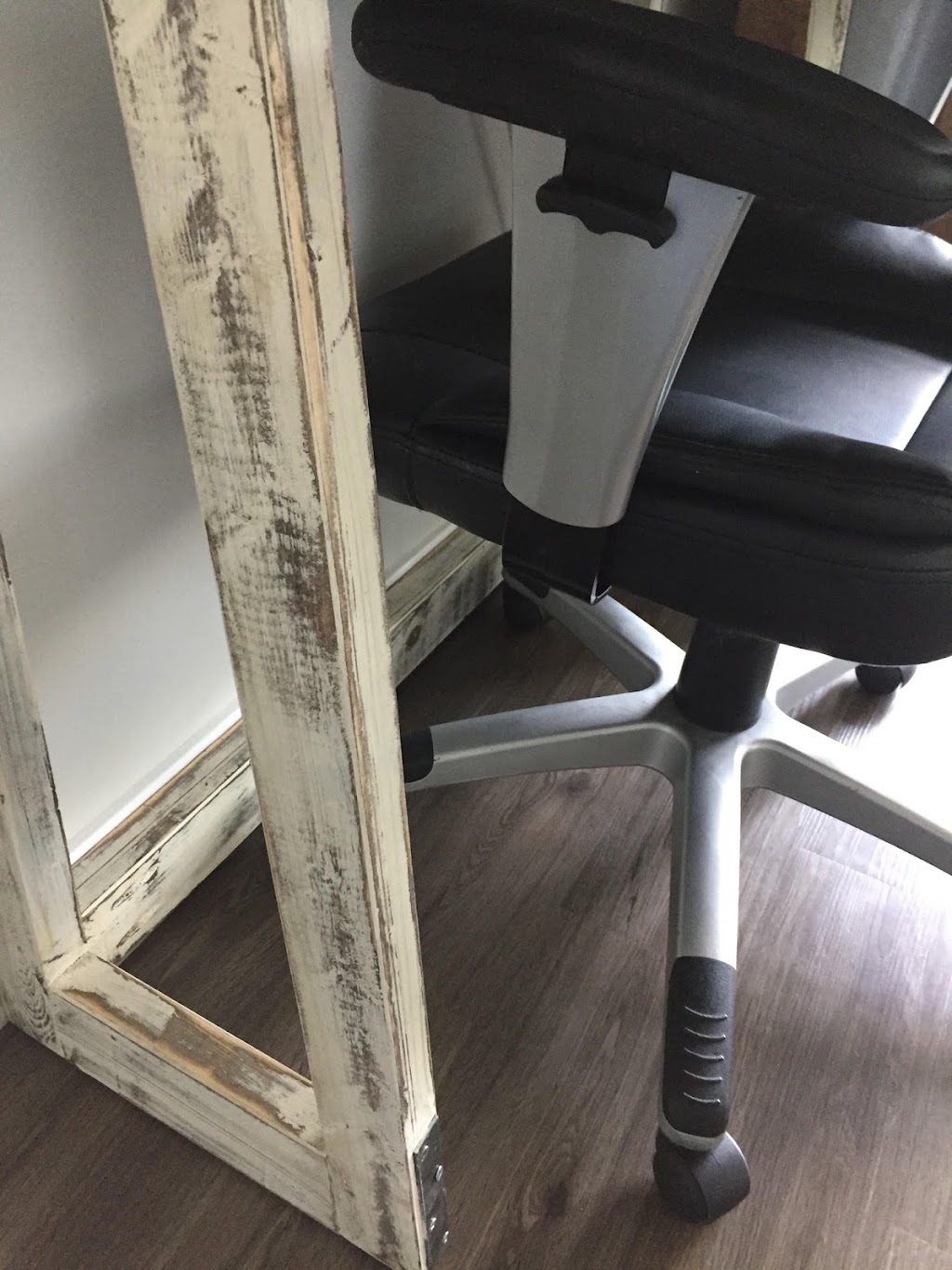 Paris Farmhouse Furniture | 73 Windgate Cl SW, Airdrie, AB T4B 3S9, Canada | Phone: (403) 714-3434