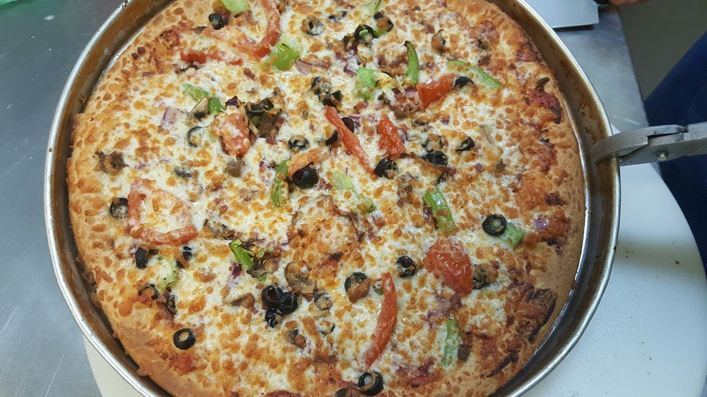 Red Rock Pizza Express | 643 Shawinigan Dr SW, Calgary, AB T2Y 2Y6, Canada | Phone: (403) 931-6007