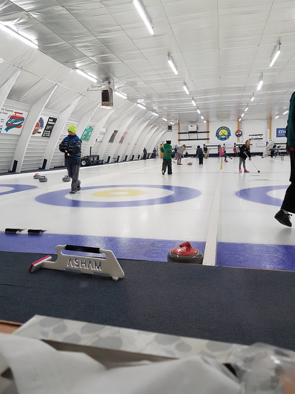 Charleswood Curling Club | 4000 Grant Ave, Winnipeg, MB R3R 0L1, Canada | Phone: (204) 832-2333