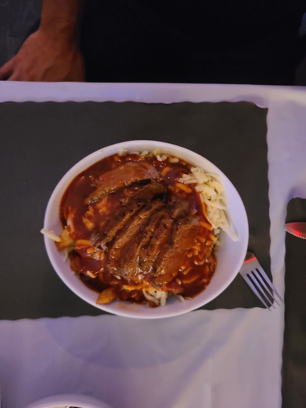 Le Grill Resto Pub | 1999 Rue Ste Famille, Jonquière, QC G7X 4X5, Canada | Phone: (418) 542-3642