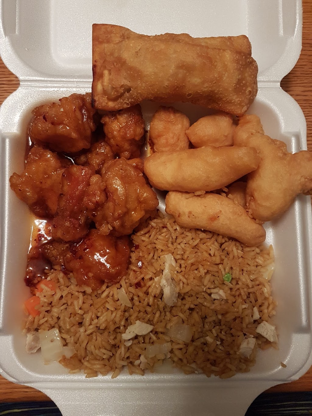 Mei Shanghai | 455 Erie St, Stratford, ON N5A 2N5, Canada | Phone: (519) 272-0688
