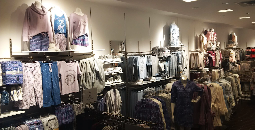 la Vie en Rose Royalty Crossing | 670 University Ave #25a, Charlottetown, PE C1E 1H6, Canada | Phone: (902) 368-7533