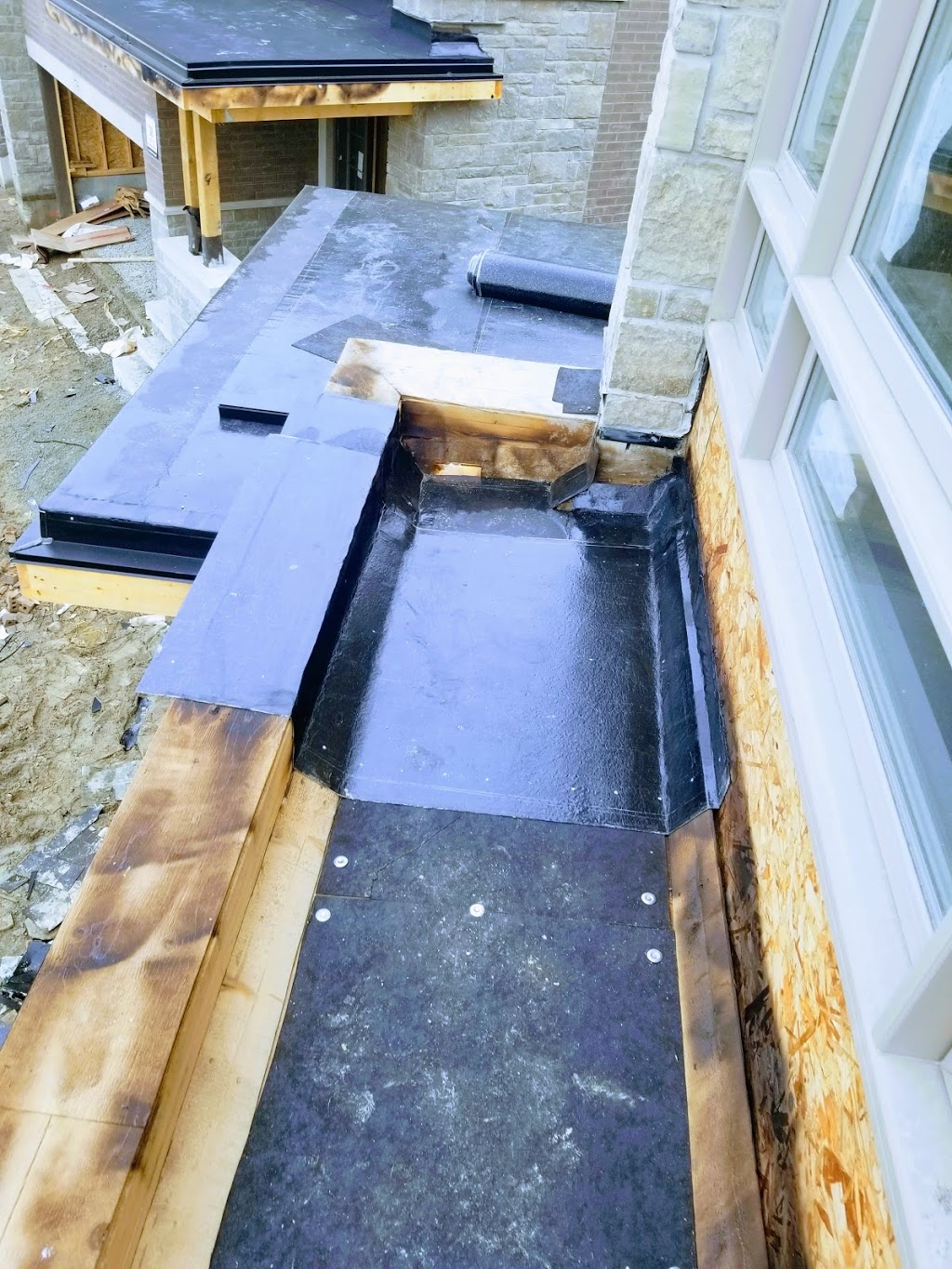 JC Roofer Quality Services | 82 Gilley Rd, North York, ON M3K 1L7, Canada | Phone: (416) 268-6079