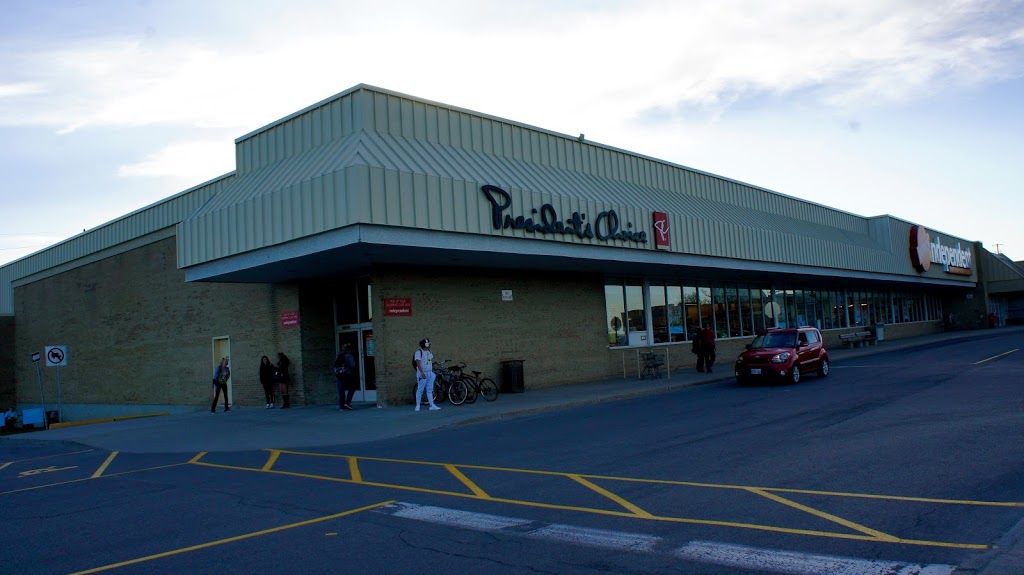 Lauras Your Independent Grocer | 300 Eagleson Rd, Kanata, ON K2M 1C9, Canada | Phone: (613) 592-3850