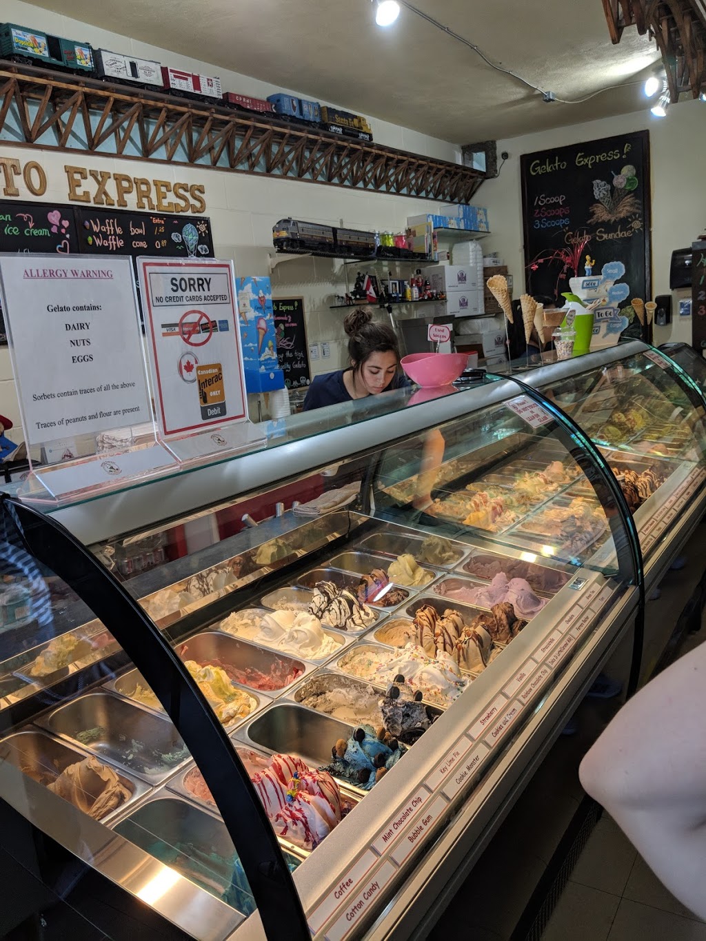 Gelato Express | 4379 Gallant Ave, North Vancouver, BC V7G 1L1, Canada | Phone: (604) 929-0996