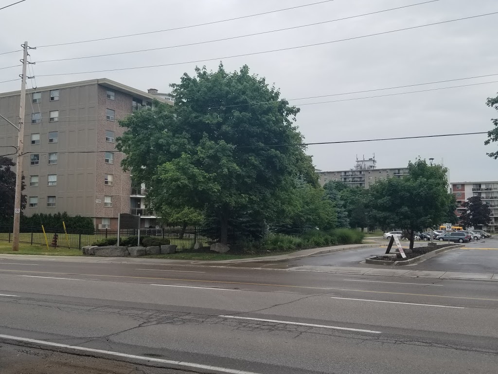 Q residential | 1136 Adelaide St N, London, ON N5Y 2N8, Canada | Phone: (519) 433-5705