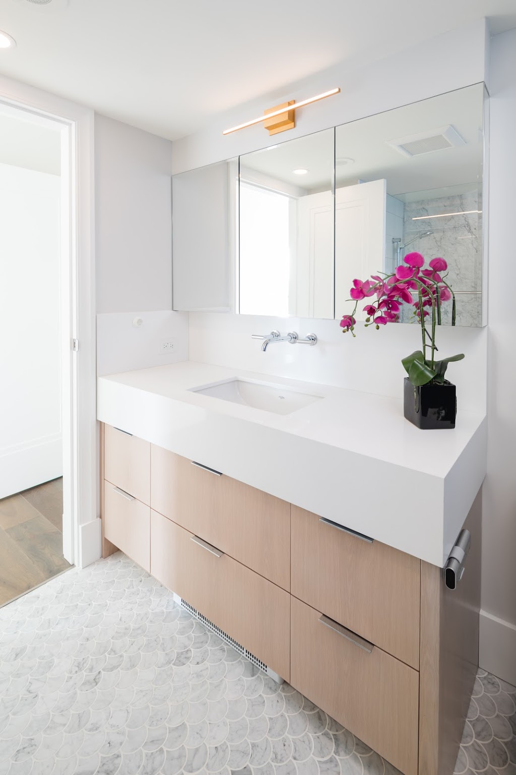 Grey Vein Marble and Granite Ltd | 11566 Eburne Way #106, Richmond, BC V6V 2G7, Canada | Phone: (604) 324-0375