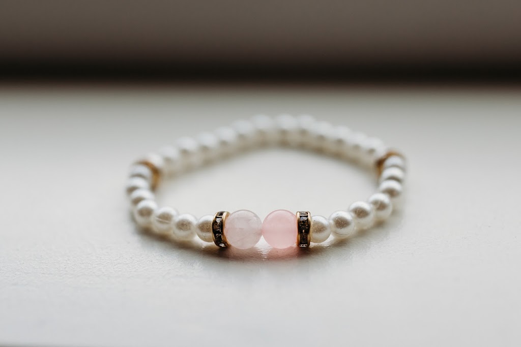 Kindred Spirits Boutique | 6336 Milson Pl, Duncan, BC V9L 5R5, Canada | Phone: (250) 710-1078