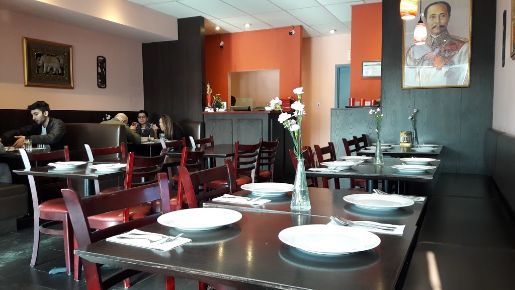 BowThai restaurant | 4755 Leslie St, North York, ON M2J 2L3, Canada | Phone: (416) 490-8424
