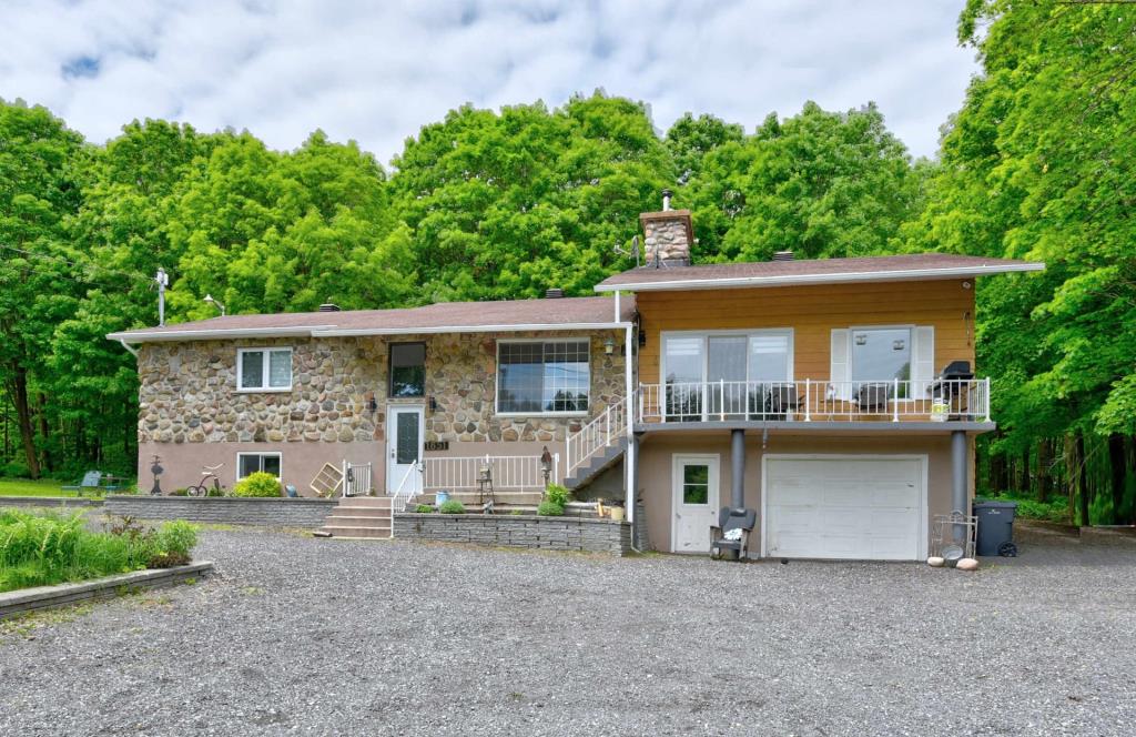 Miel Talbot | 1651 Rang 1er-et-2e, Saint-Gabriel-de-Brandon, QC J0K 2N0, Canada | Phone: (450) 917-0782