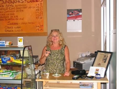 Evas Deli | 680 Huronia Rd, Barrie, ON L4N 6C6, Canada | Phone: (705) 739-7004
