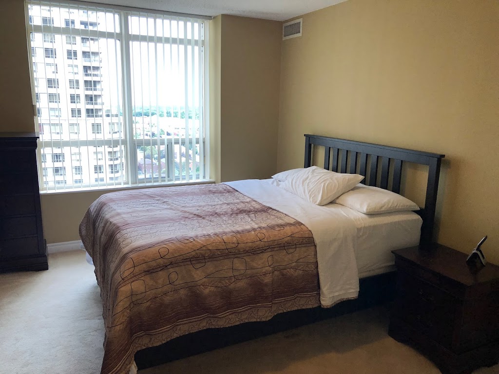 Mississauga Furnished Apartments | 3888 Duke of York Blvd Unit: 2520, Mississauga, ON L5B 4P5, Canada | Phone: (647) 885-5543