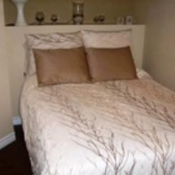 Isabelle Legendre Couturière | Rue du St Émilion, Québec, QC G3E 1W1, Canada | Phone: (418) 847-8555