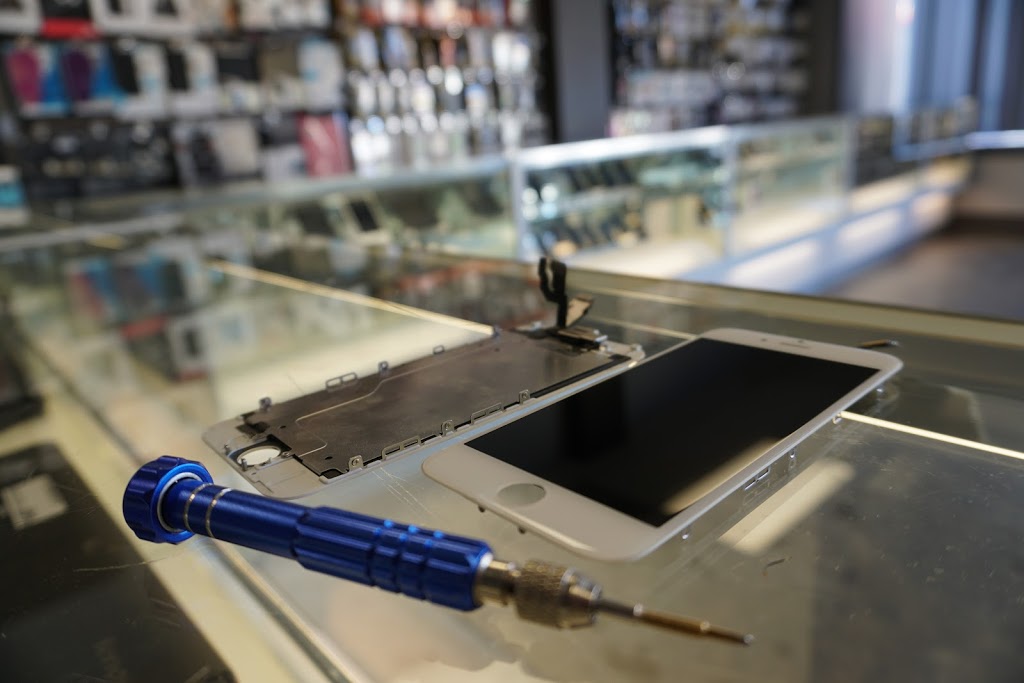Marnics Repair Centre | 910 Memorial Ave, Thunder Bay, ON P7B 3Z9, Canada | Phone: (807) 286-7444