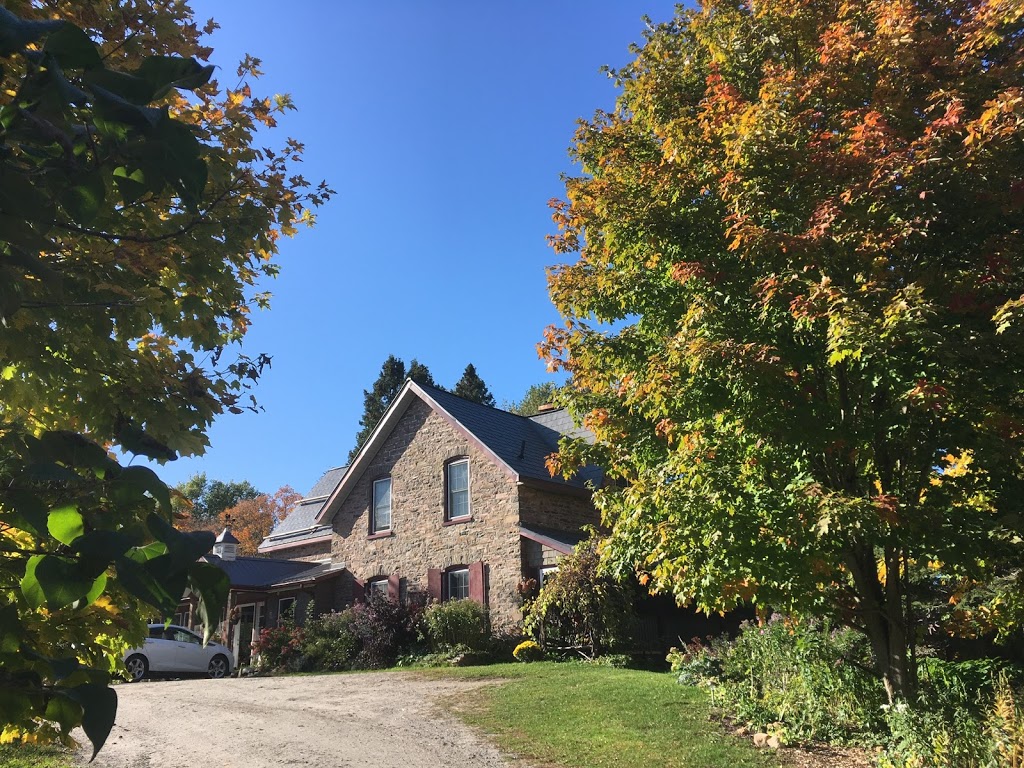 Morgan House Bed and Breakfast and Wool Works | 83 Morgans Rd, Huntsville, ON P1H 1A2, Canada | Phone: (705) 380-2566