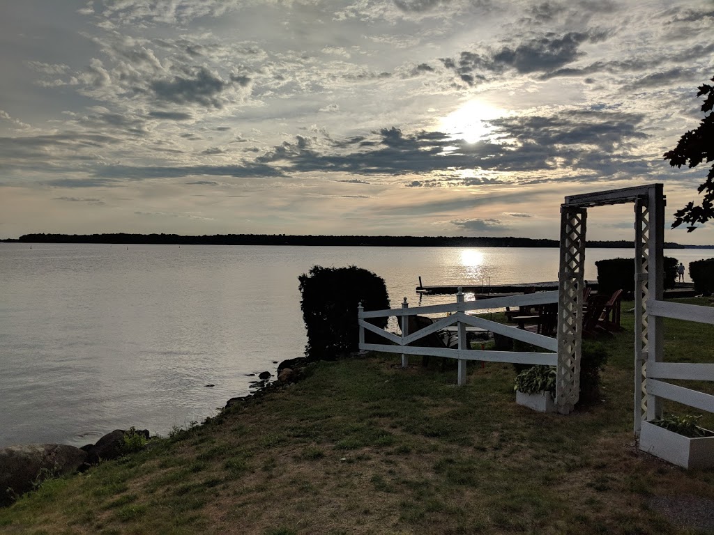 Shorelea Resort & Housekeeping Cottages | 1 Coldstream Rd, Fenelon Falls, ON K0M 1N0, Canada | Phone: (705) 887-5144