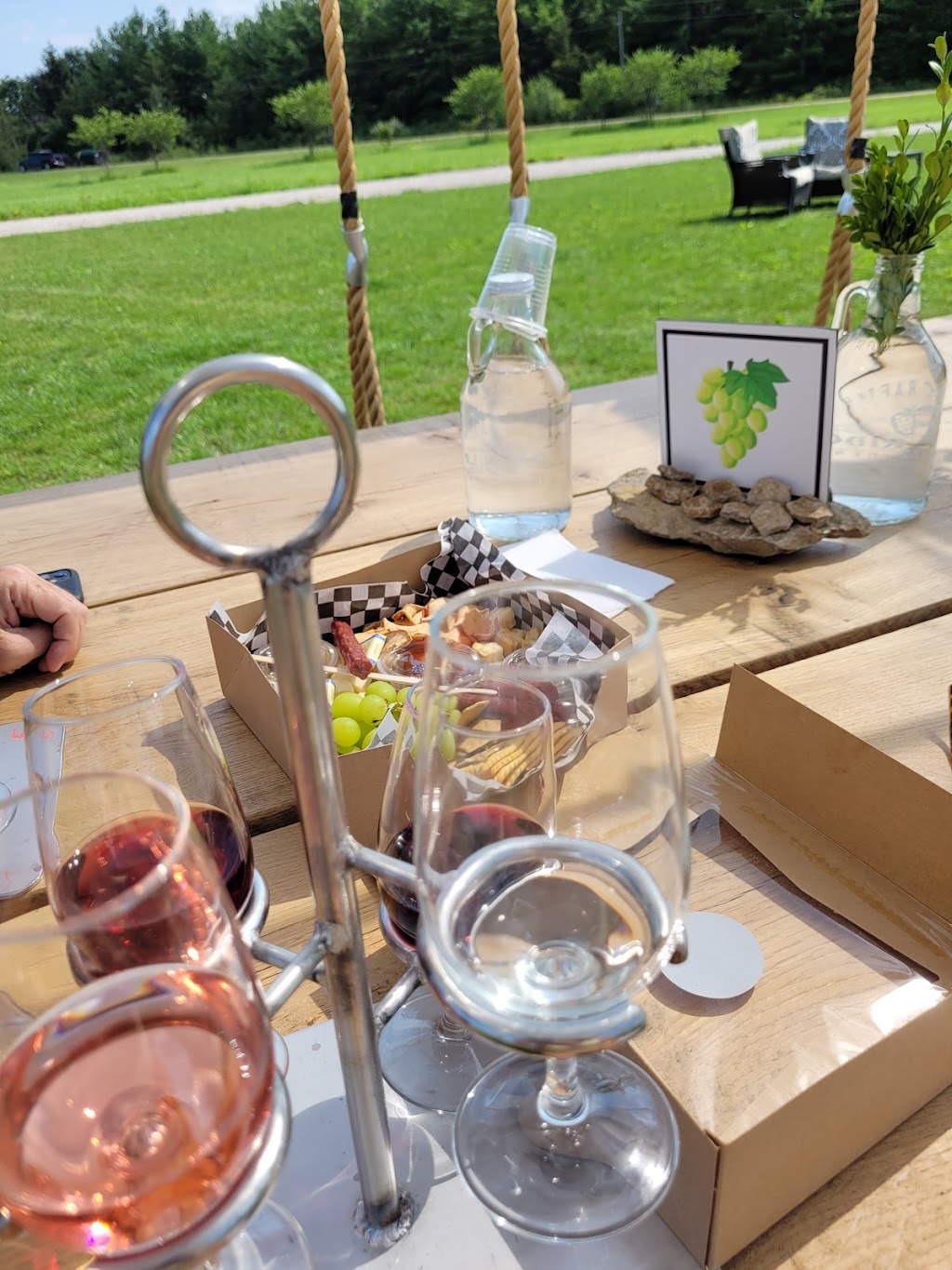 Shale Ridge Estate Winery | 9090 Widder Rd, Thedford, ON N0M 2N0, Canada | Phone: (519) 280-9752