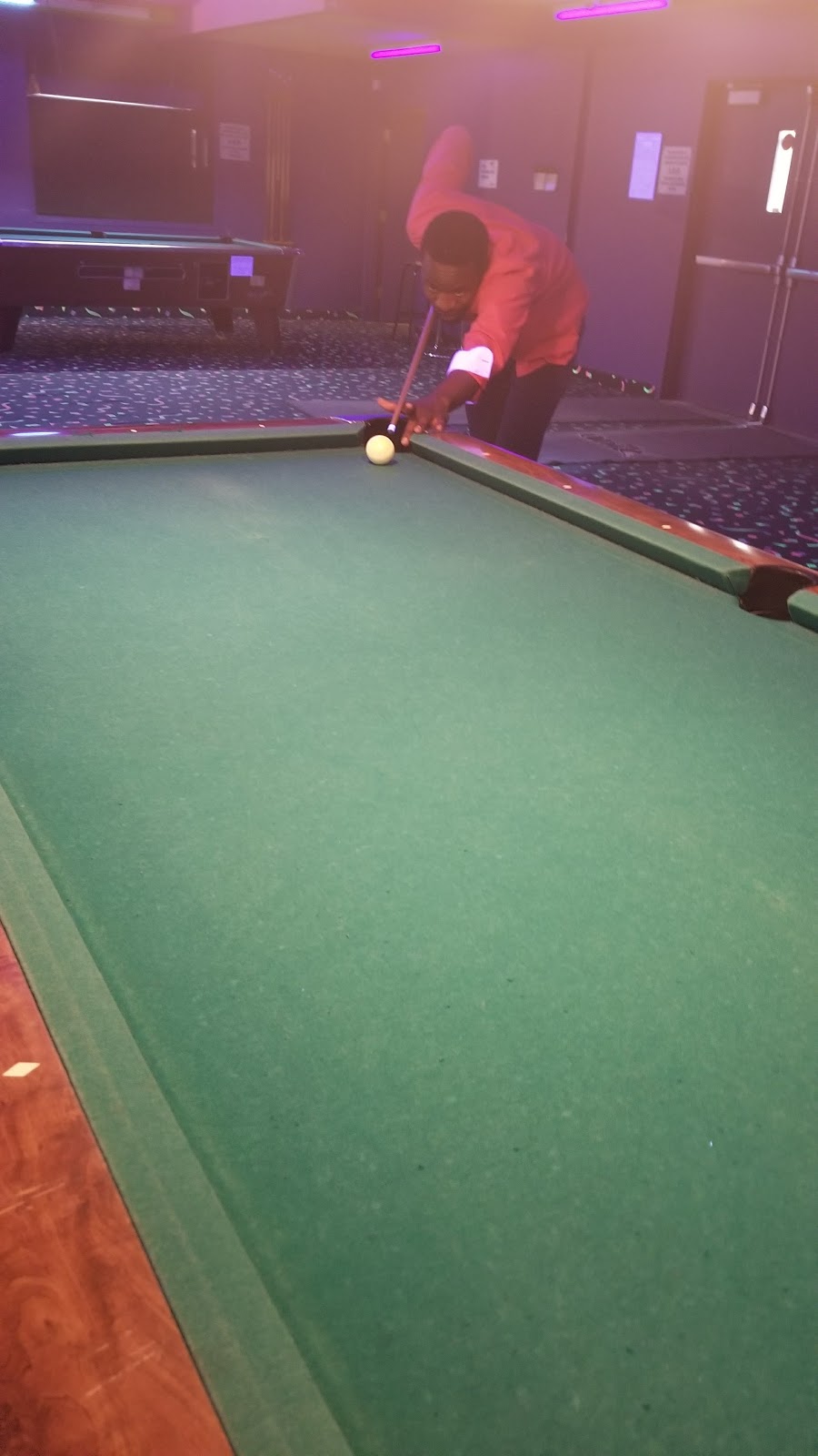 Anik Bowling Hall | 975 Boulevard Saint-Joseph, Gatineau, QC J8Z 1W8, Canada | Phone: (819) 776-3535