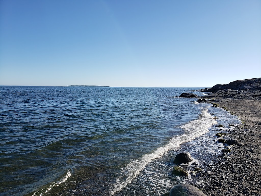 Motels Camping Des Flots Bleus | 234 Rte 132 O, Trois-Pistoles, QC G0L 4K0, Canada | Phone: (418) 851-3583