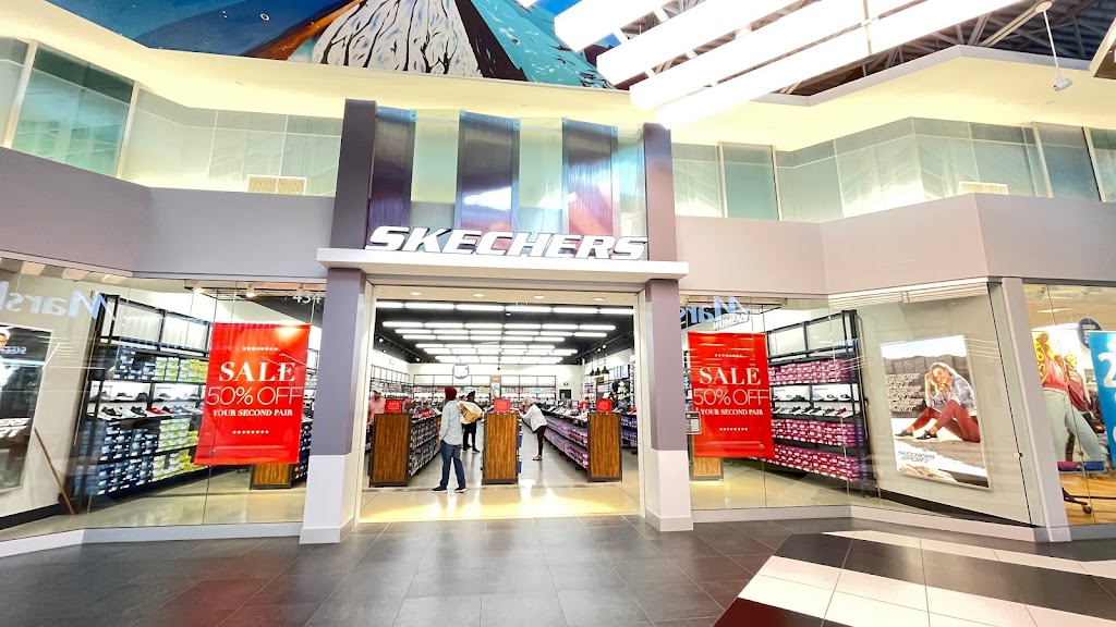 SKECHERS Factory Outlet | 5000 Canoe Pass Wy #434, Tsawwassen, BC V4M 0B3, Canada | Phone: (604) 948-0510
