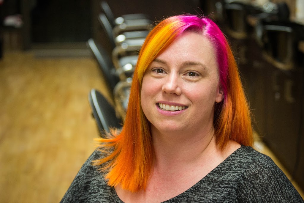 The Hallway Hair Studio | 10330 152 St #65, Surrey, BC V3R 4G8, Canada | Phone: (778) 809-3377