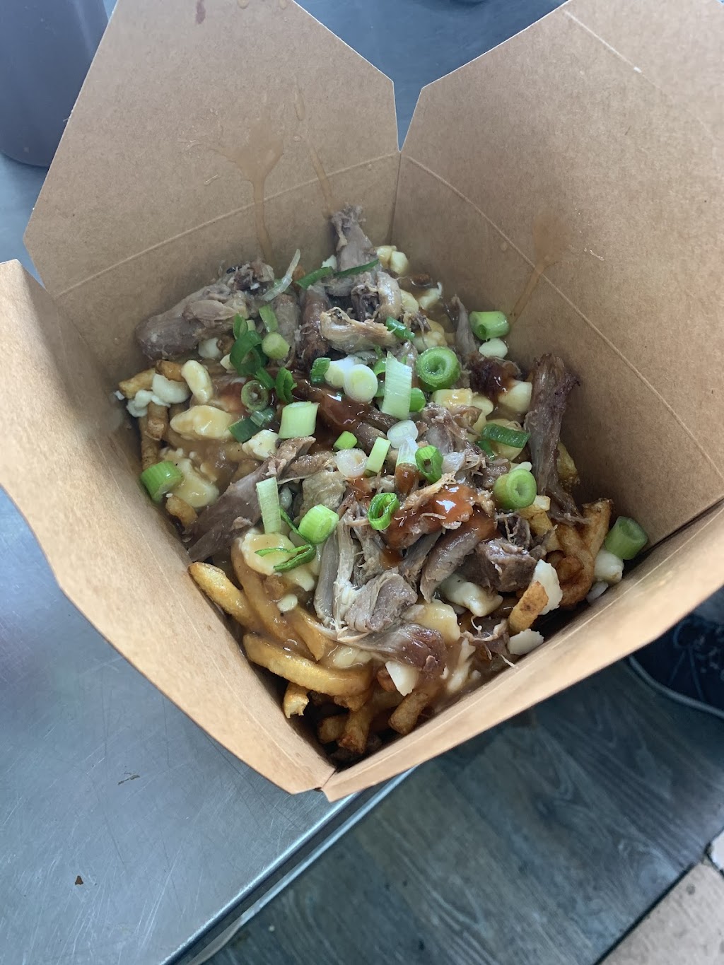 Faim Renard | 250 Rue Saint-Urbain, Granby, QC J2G 8M8, Canada | Phone: (450) 521-1636